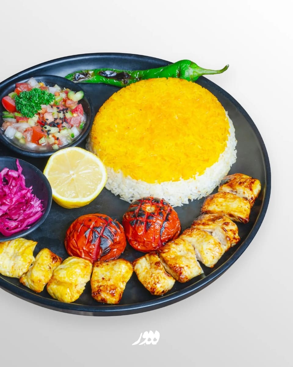 چلوجوجه با گوجهٔ کبابی